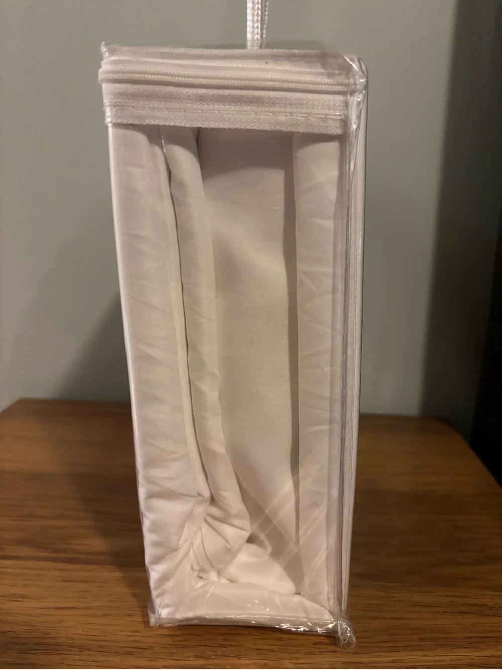 Vanessa Williams White Queen Sheet Set in